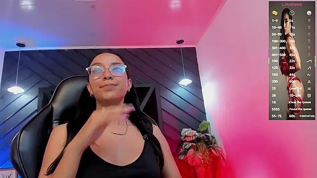 Snapshot of zoe_martins_ chatting on December 19, 2025, 5:42 pm zoe martins online show from December 19, 2025, 5:42 pm