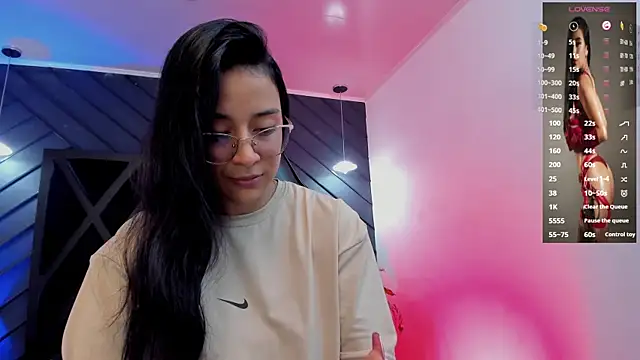 Snapshot of zoe_martins_ chatting on January 12, 2026, 5:29 pm zoe martins online show from January 12, 2026, 5:29 pm