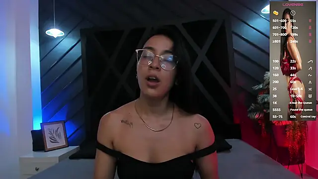 Snapshot of zoe_martins_ chatting on January 15, 2026, 5:27 pm zoe martins online show from January 15, 2026, 5:27 pm