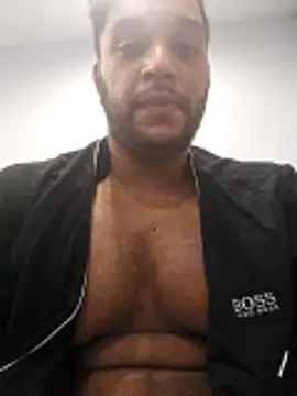 Snapshot of Amitk281 chatting on February 26, 2026, 2:43 am Amitk281 online show from February 26, 2026, 2:43 am