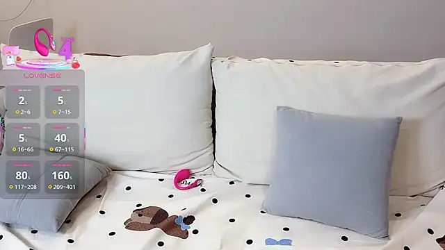 xiaotanbaby online show from September 13, 2025, 10:31 pm