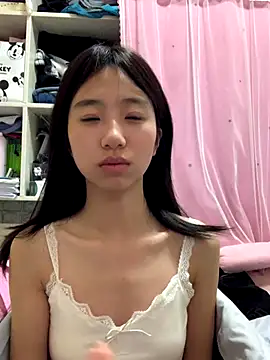 xiaotao-999 online show from November 9, 2025, 4:38 pm