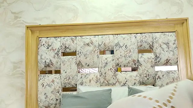 Snapshot of ZOLEY_WATSON chatting on September 21, 2025, 3:08 am ZOLEY WATSON online show from September 21, 2025, 3:08 am