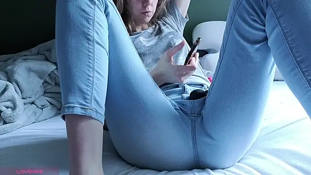 Eveline Beauty Kitty online show from April 16, 2026, 4:52 pm