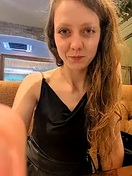 Eveline Beauty Kitty online show from June 8, 2026, 5:24 pm