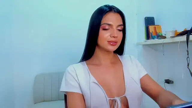 ISA BELLA VZL online show from April 4, 2026, 4:59 pm