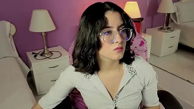 Snapshot of LiLLiAnderson chatting on October 21, 2025, 11:44 am LiLLiAnderson online show from October 21, 2025, 11:44 am