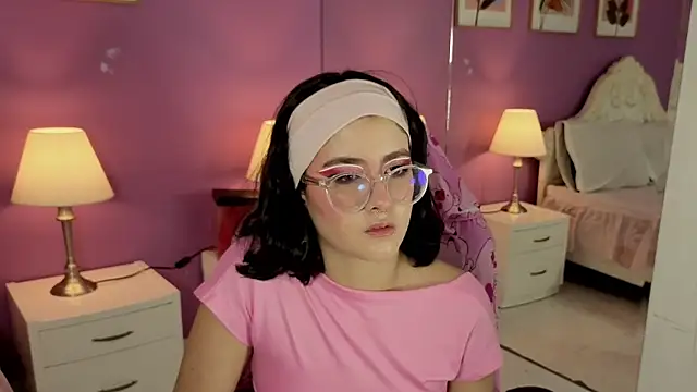 Snapshot of LiLLiAnderson chatting on November 6, 2025, 11:44 am LiLLiAnderson online show from November 6, 2025, 11:44 am