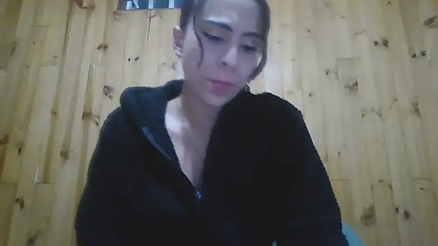 Roselingalvis13 online show from November 30, 2025, 3:54 am