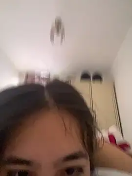 juliie star online show from September 27, 2025, 2:11 pm