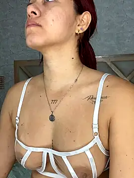 Snapshot of Sofy-Acevedo chatting on October 28, 2025, 12:30 pm Sofy-Acevedo online show from October 28, 2025, 12:30 pm