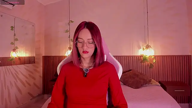 daphne courtis online show from February 6, 2026, 3:22 am