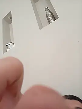 Snapshot of Exterminador48 chatting on January 8, 2026, 12:29 pm Exterminador48 online show from January 8, 2026, 12:29 pm