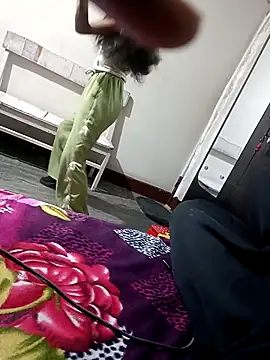 Snapshot of zebba12 chatting on November 7, 2025, 1:55 pm zebba12 online show from November 7, 2025, 1:55 pm