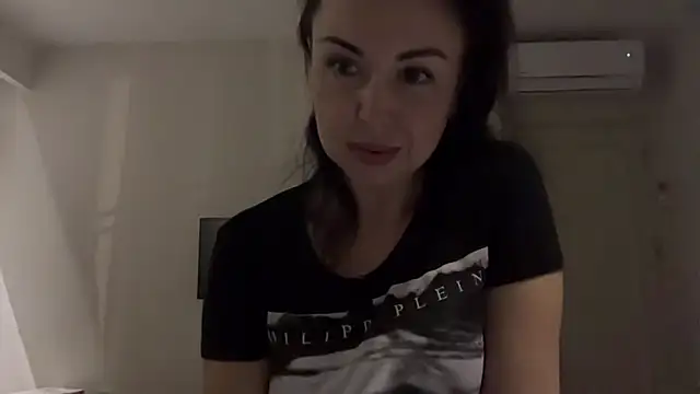 Gilin1 online show from October 31, 2025, 7:15 pm