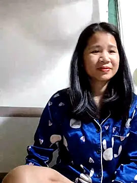 Maria2299 online show from November 4, 2025, 3:44 pm