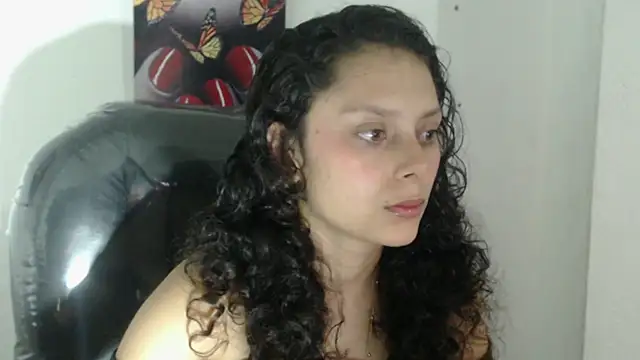 Snapshot of Lily_Jone7 chatting on September 30, 2025, 8:03 pm Lily Jone7 online show from September 30, 2025, 8:03 pm