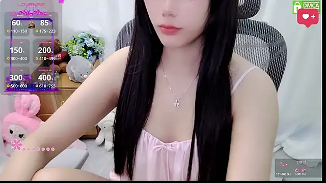 HanaYourlove online show from June 1, 2026, 1:13 pm