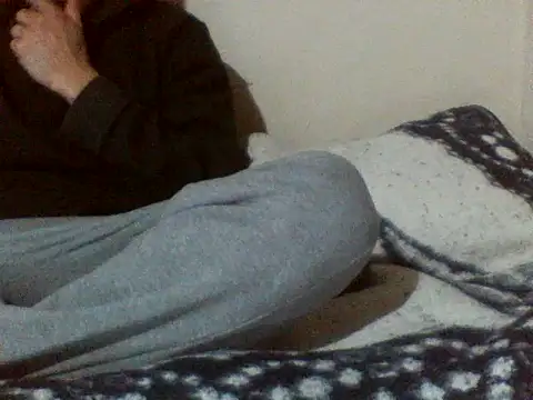 Snapshot of Lunaty00 chatting on February 7, 2026, 7:23 am Lunaty00 online show from February 7, 2026, 7:23 am