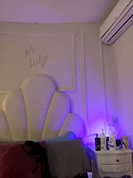 Kaylachannell online show from March 3, 2026, 3:34 am