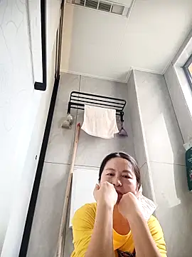 Snapshot of chengcheng12 chatting on October 18, 2025, 1:52 am chengcheng12 online show from October 18, 2025, 1:52 am