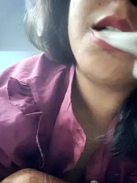 nishaa baby online show from October 12, 2025, 1:10 pm