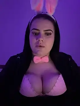 Shellybttn online show from March 31, 2026, 9:15 pm