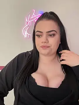 Shellybttn online show from April 9, 2026, 9:58 am