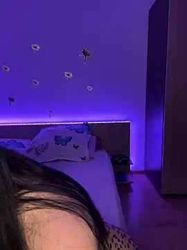 Snapshot of Mihadttraf chatting on November 6, 2025, 10:43 pm Mihadttraf online show from November 6, 2025, 10:43 pm