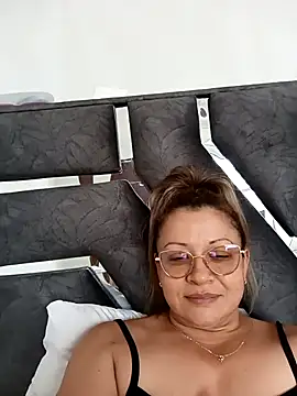 Asuna yuuky online show from October 14, 2025, 11:44 am