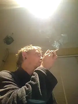 piercingpik online show from November 29, 2025, 7:50 pm