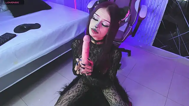 Snapshot of chloe_jacksonn chatting on October 10, 2025, 10:53 pm chloe jacksonn online show from October 10, 2025, 10:53 pm