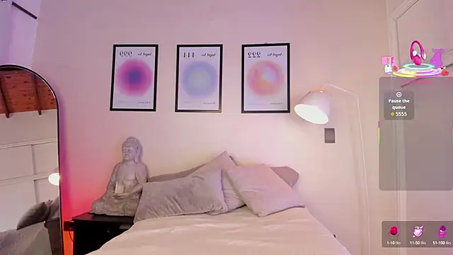 AriaMuse online show from October 2, 2025, 9:22 pm