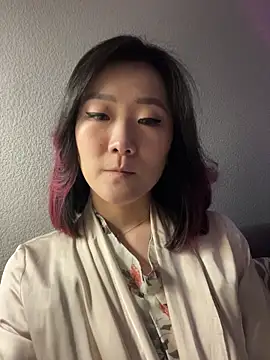 AikoYamada online show from November 9, 2025, 6:23 am