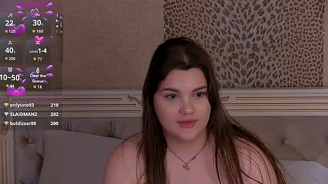 EmilyHyde online show from November 30, 2025, 8:51 am