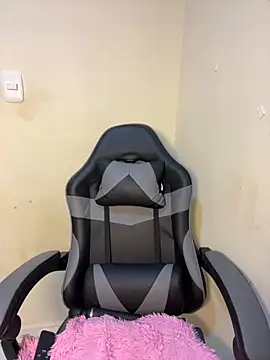 Snapshot of Vliacoooper2 chatting on September 9, 2025, 9:20 am Vliacoooper2 online show from September 9, 2025, 9:20 am