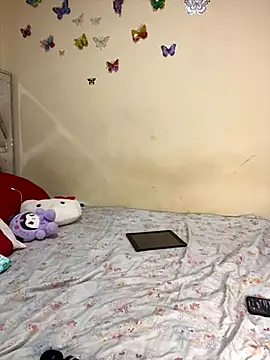 Snapshot of Vliacoooper2 chatting on November 9, 2025, 8:56 am Vliacoooper2 online show from November 9, 2025, 8:56 am