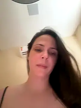 Snapshot of Lady_LauraRose chatting on October 10, 2025, 5:23 pm Lady LauraRose online show from October 10, 2025, 5:23 pm