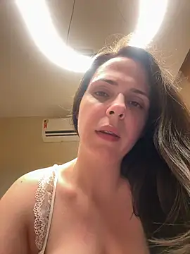 Snapshot of Lady_LauraRose chatting on November 8, 2025, 12:00 am Lady LauraRose online show from November 8, 2025, 12:00 am