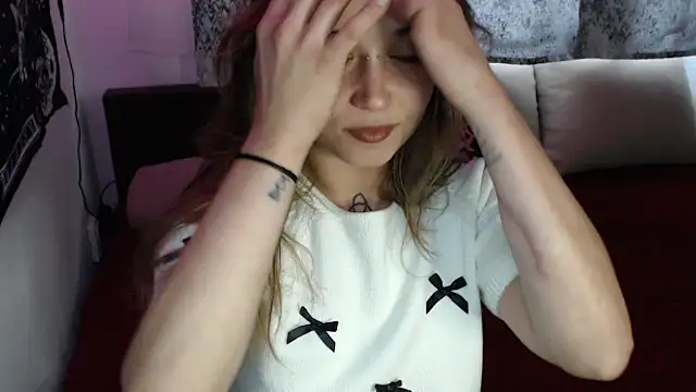 Aliens4twenty online show from October 17, 2025, 12:08 pm