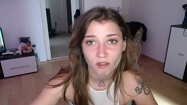 Aliens4twenty online show from October 29, 2025, 8:49 am