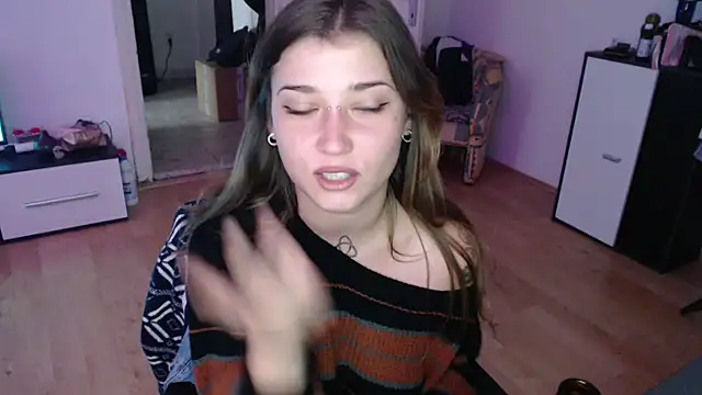 Aliens4twenty online show from November 7, 2025, 8:47 am