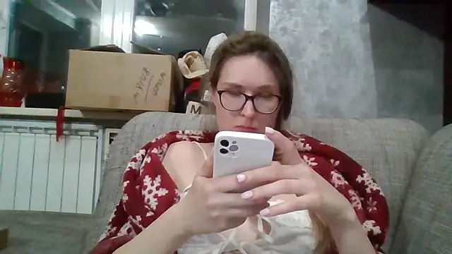 Snapshot of Jugira chatting on April 3, 2026, 11:03 pm Jugira online show from April 3, 2026, 11:03 pm