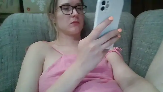 Snapshot of Jugira chatting on July 14, 2026, 9:53 pm Jugira online show from July 14, 2026, 9:53 pm