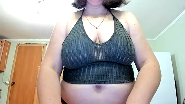 KATTYWARM  online show from February 16, 2026, 9:33 pm