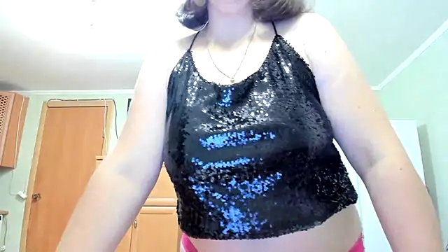 KATTYWARM  online show from February 17, 2026, 9:54 pm