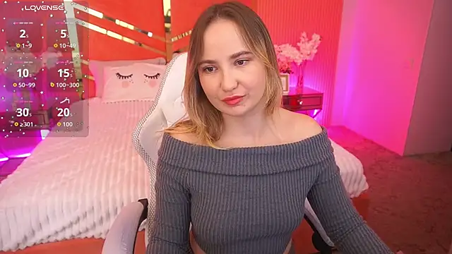 Snapshot of SofieBloom chatting on November 6, 2025, 1:17 am SofieBloom online show from November 6, 2025, 1:17 am