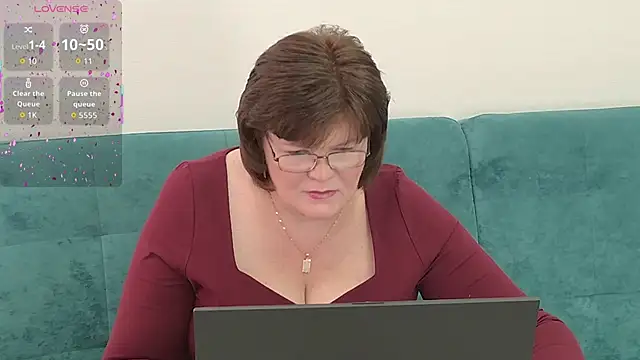 Snapshot of Sandra_Sunrise chatting on October 10, 2025, 9:08 am Sandra Sunrise online show from October 10, 2025, 9:08 am