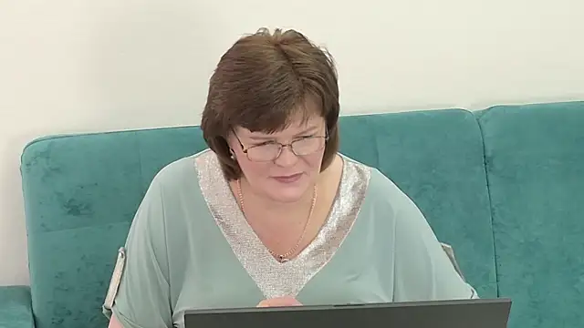 Snapshot of Sandra_Sunrise chatting on October 14, 2025, 9:32 am Sandra Sunrise online show from October 14, 2025, 9:32 am