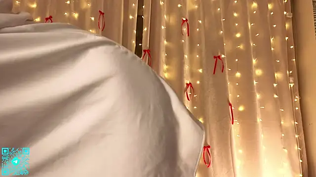 chloemilka online show from February 20, 2026, 5:13 pm